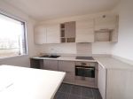 Location appartement Rue Jean Jacques Rousseau à Suresnes - Quartier Parc Du Château - Photo miniature 2